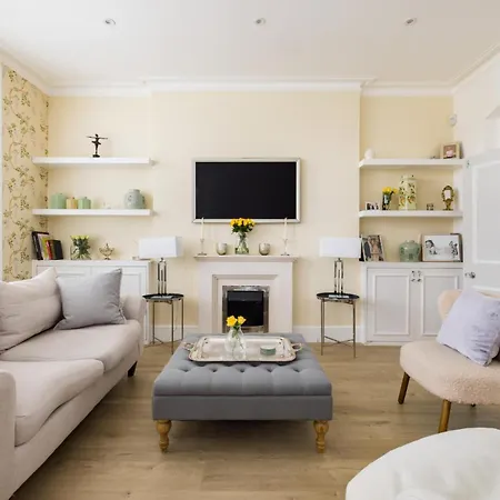 The Montagu - 2 Bedrooms With Terrace In Kensington Apartment *