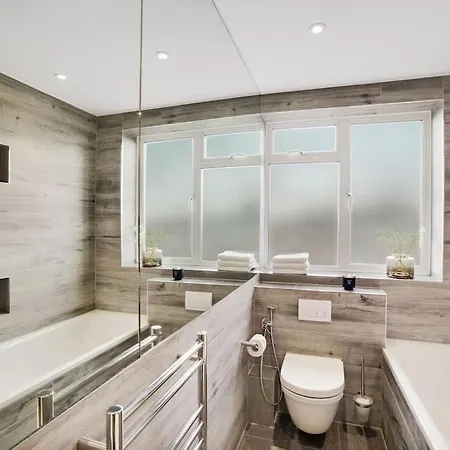 The Camden Bright & Beautiful 2-bed Retreat * Londýn