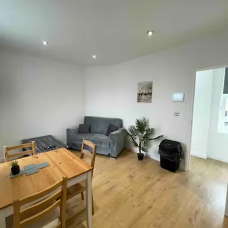 In Battersea Near Power Station/london Eye Bs3 Apartment London