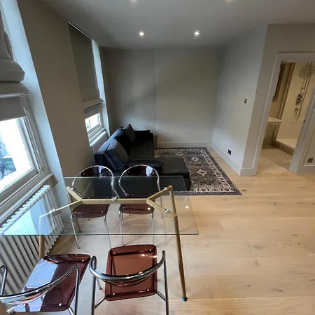 Stunning Portobello Road Flat *