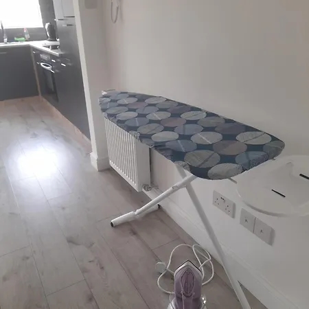 Second Av Flat 4 London Apartment Hendon
