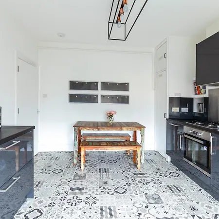 Apartment Peacefully Set 2level 2br Btw Brixton & Camberwell