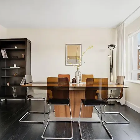 The Camden Bright & Beautiful 2-bed Retreat London