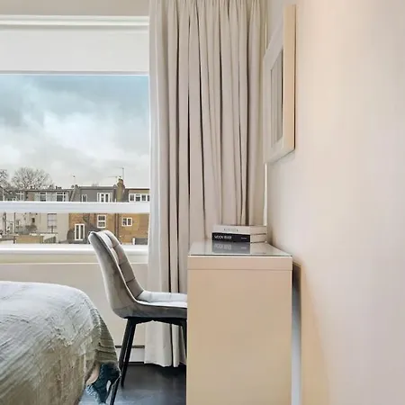 The Camden Bright & Beautiful 2-bed Retreat London