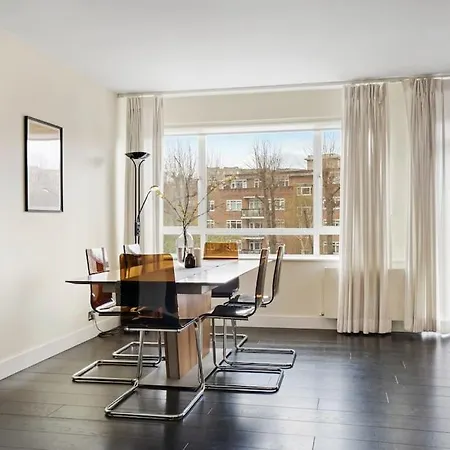 The Camden Bright & Beautiful 2-bed Retreat *