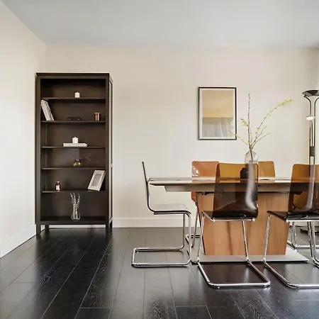 The Camden Bright & Beautiful 2-bed Retreat * Londýn