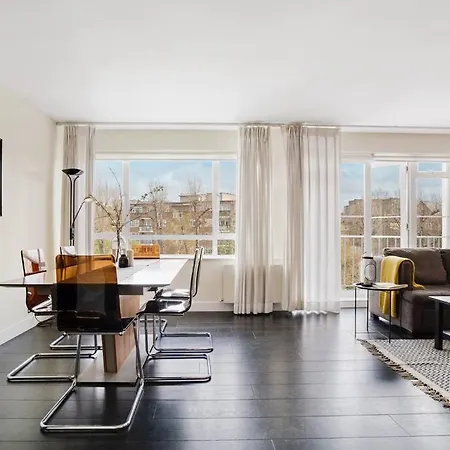The Camden Bright & Beautiful 2-bed Retreat Apartment