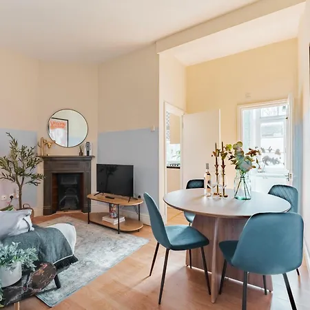 Cosy & Stylish Holiday home London