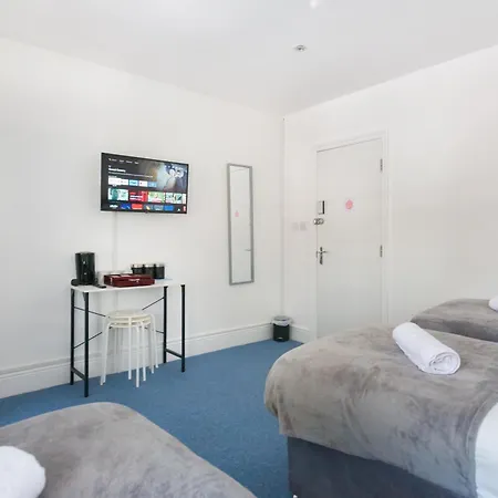 Budget Center Aldgate - Tower Bridge *