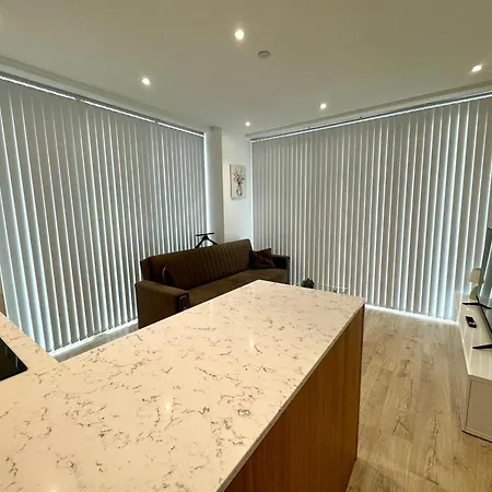 Tower Bridge, Luxury Flat With Beautiful Garden Views Apartment *