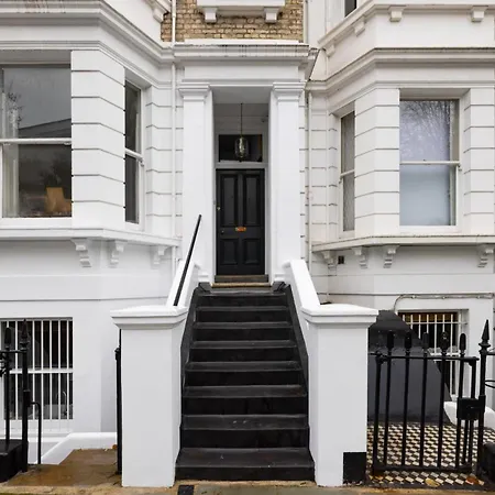 The Montagu - 2 Bedrooms With Terrace In Kensington Apartment *