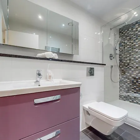 Beautiful 2bed With Lift In Kensington Apartment London