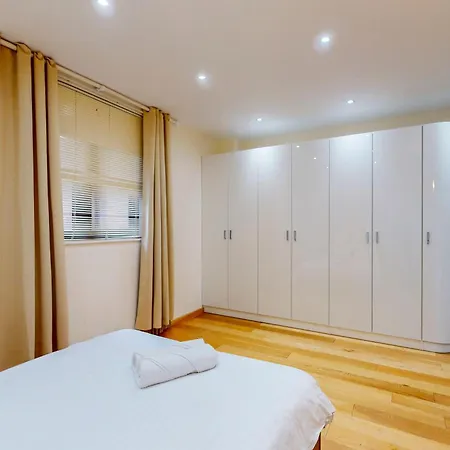 Beautiful 2bed With Lift In Kensington *