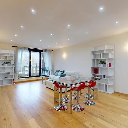 Beautiful 2bed With Lift In Kensington Apartment *
