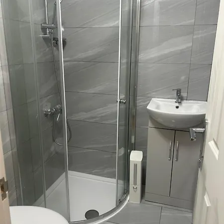 Guest house London Holiday Home *