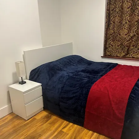 London Holiday Home * London