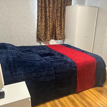London Holiday Home Guest house *