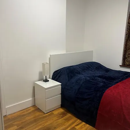 Guest house London Holiday Home London