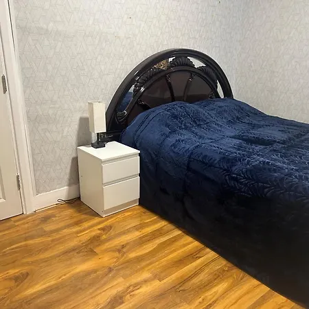 London Holiday Home Guest house London