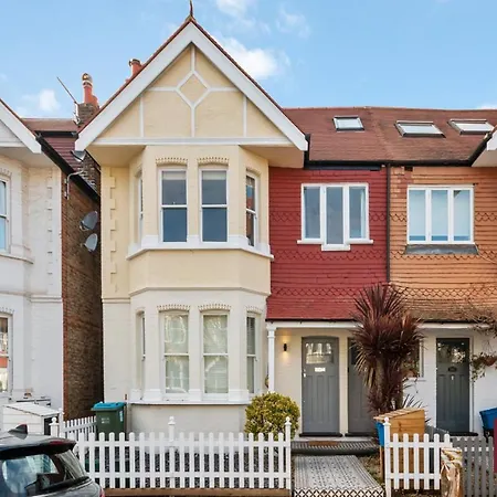 Kew Village- Modern Pets Welcome 3bed Apartment Richmond (Greater London)