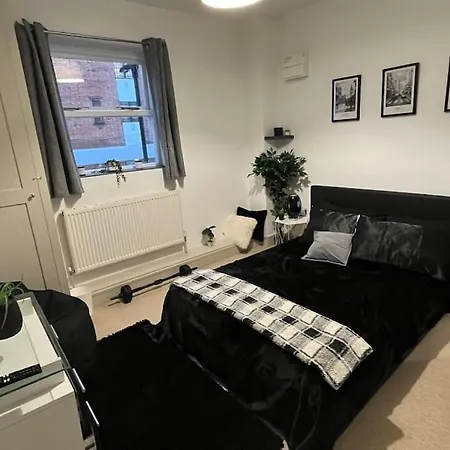 Apartment Comfy In London