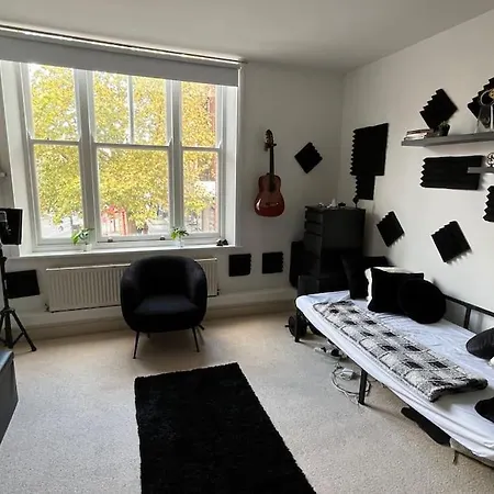 Comfy In Apartment
