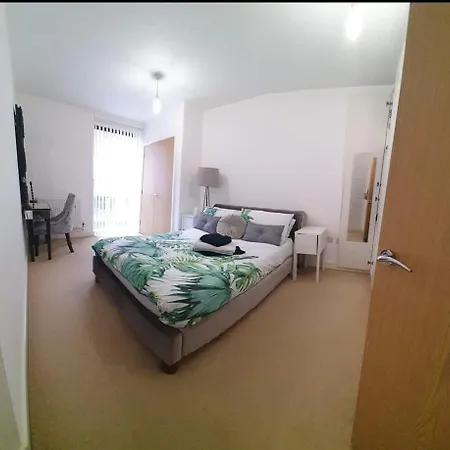 Luxury 2 Bedroom Flat In Central Apartment