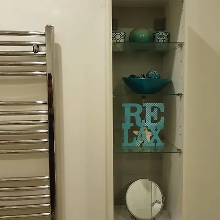 Luxury 2 Bedroom Flat In Central Apartment
