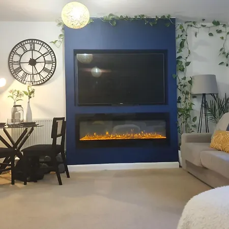 Luxury 2 Bedroom Flat In Central *