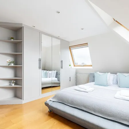 The Acton Collection Apartamento