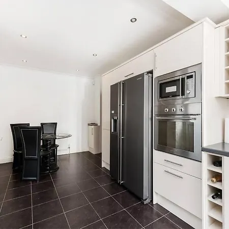 Lovely Detached House Holiday home