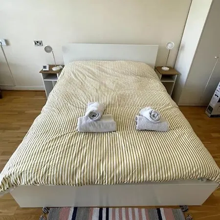 Whole Flat Close To Wembley Apartment Harrow