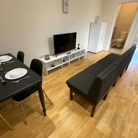 Whole Flat Close To Wembley *