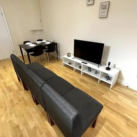 Whole Flat Close To Wembley