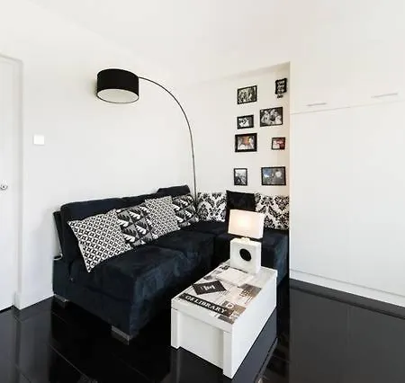 Cosy In Bethnal Apartment