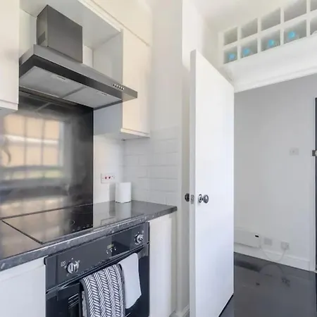 Cosy In Bethnal Apartment London