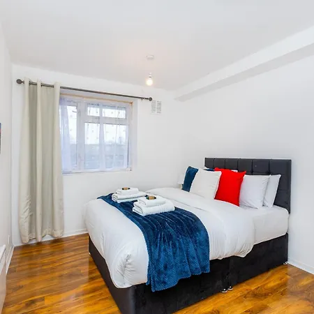 Spacious 3br, 5min Penge St, Crystal Palace Park * London