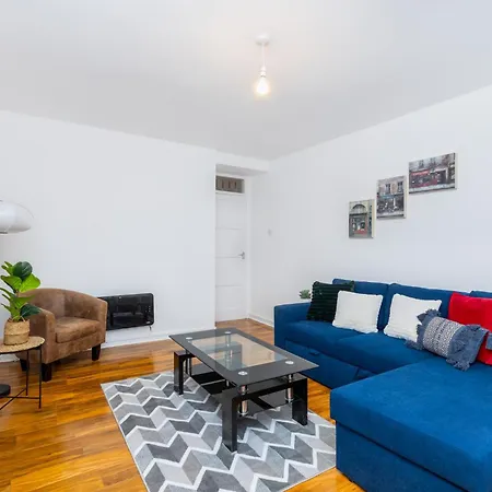 Spacious 3br, 5min Penge St, Crystal Palace Park *