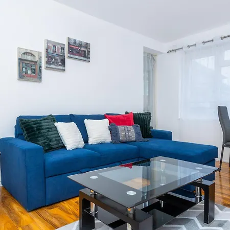 Spacious 3br, 5min Penge St, Crystal Palace Park London