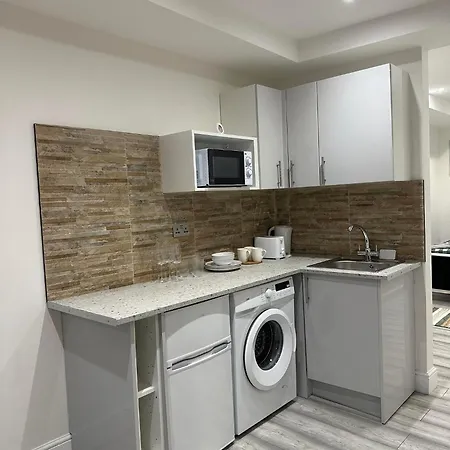 Apartment Flat In London