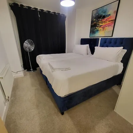 Garland 2 Apartment