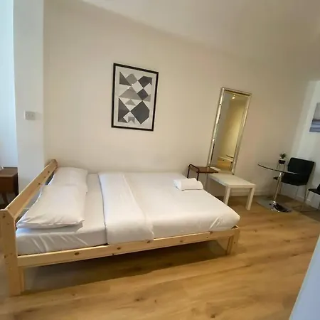 Sleep6 Flat At Iconic Piccadilly Circus Vr6 Apartment