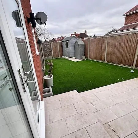 Luxury Ground Floor Maisonette *