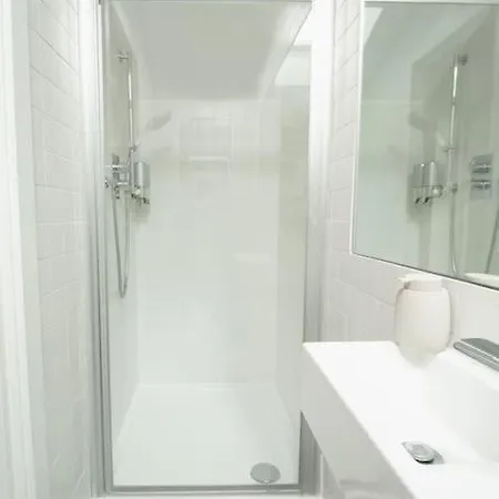 Luxury Townhouse - Hidden Gem * London