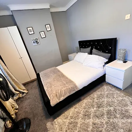 Apartment Id's Place *