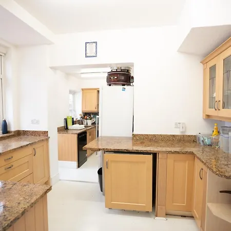 Homestay House With Garden & Bbq Edmonton