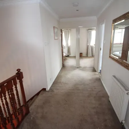 Holiday home High Gable House -four Bedrooms