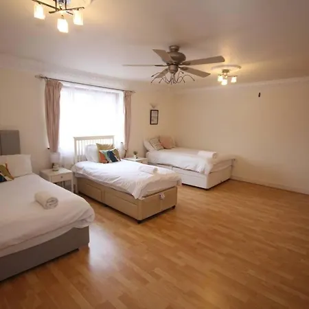 High Gable House -four Bedrooms