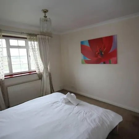High Gable House -four Bedrooms Holiday home