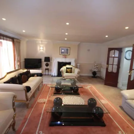 High Gable House -four Bedrooms Holiday home